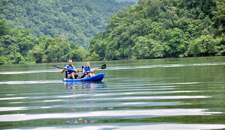 Kayaking on Ba Be Lake 1 day