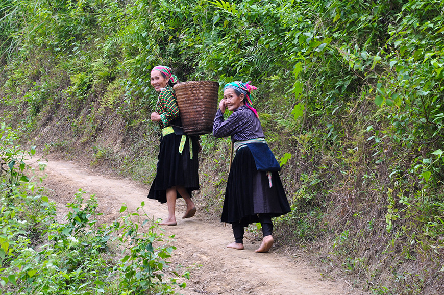 The H'mong of Ba Be: The People of the Mountains