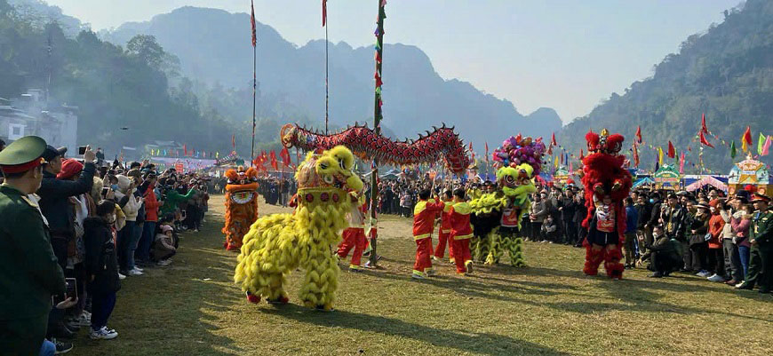 lion-dance