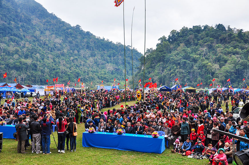 The Long Tong Festival in Ba Be